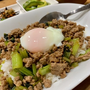 丼に！混ぜご飯に！甘辛小松菜そぼろ